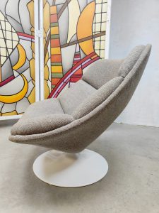 Vintage swivel lounge chair fauteuil Geoffrey Harcourt Artifort F522