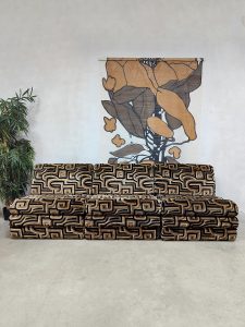Vintage luxury seventies velvet sofa elementen bank print