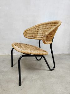 Vintage easy chair model 568 designed easy chair Dirk van Sliedregt Gebr. Jonkers fauteuil