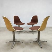 Midcentury design La Fonda Eames Charles Eames Herman Miller dining chairs fiberglass stoelen