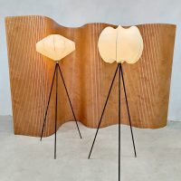 Cocoon tripod lamp Castiglioni style Italian fiberglass cocoon lamp