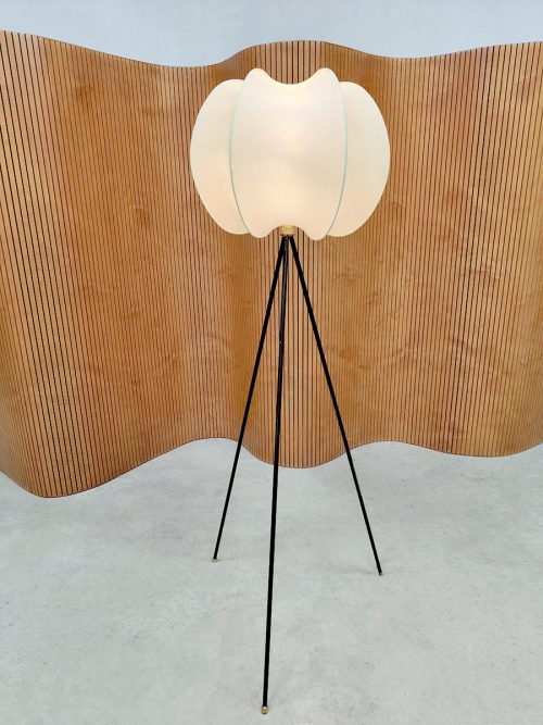 Vintage design 'Cocoon' tripod floor lamp Castiglioni style