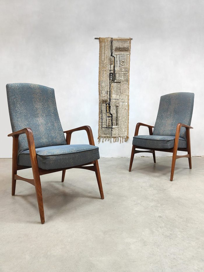 Vintage design armchairs lounge fauteuils 'Charming blue duo'