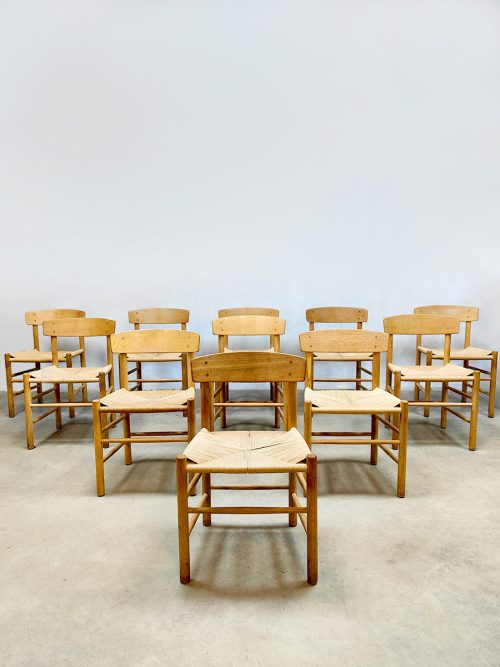 Vintage design oak dinning chairs J39 Deense eetkamer stoelen Børge Mogensen