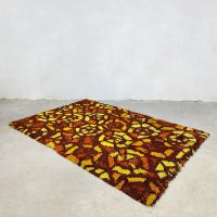 Vintage retro Swedish design rug carpet 'Seventies love' tapijt