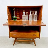 Vintage teak Webe cabinet wandkast Louis van Teeffelen