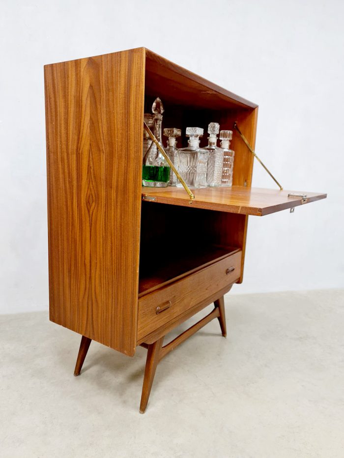Vintage teak Webe cabinet wandkast Louis van Teeffelen