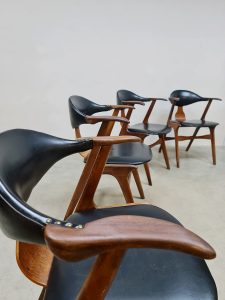 Vintage Louis van Teeffelen Awa stoelen chairs Dutch design