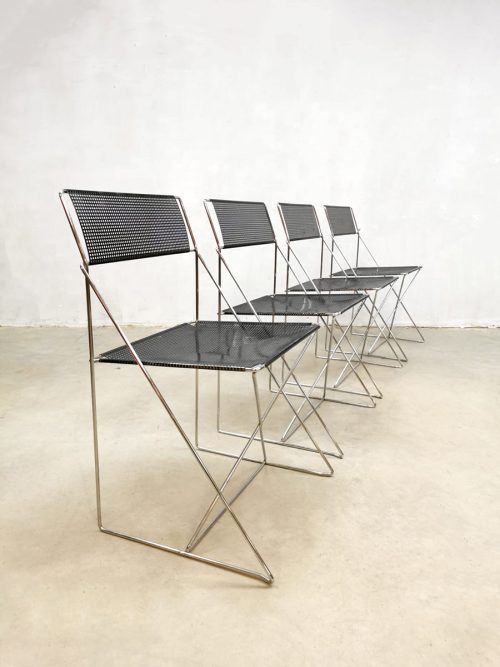 Vintage stacking dining chairs 'X-line' eetkamerstoelen Niels Haugesen Hybodan
