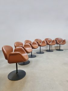Vintage design Pierre Paulin Artifort little tulip chairs