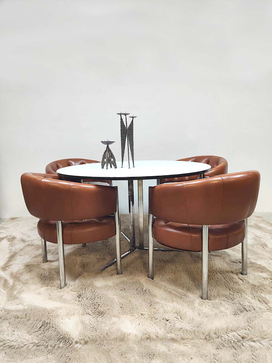 Vintage round dining table ronde eetkamertafel Mad men style