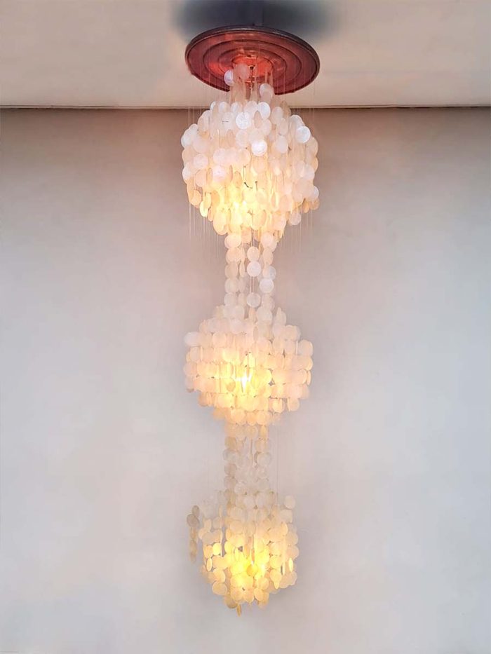 Vintage Capiz shell chandelier pendant schelpenlamp Verner Panton style