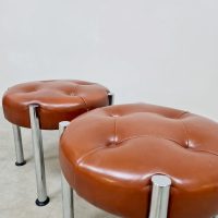 Midcentury design Swiss club lobby stools Trix Robert Haussmann Bauhaus
