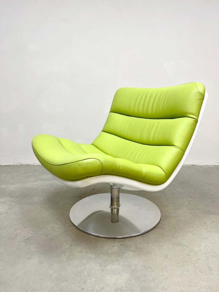 Vintage Dutch design swivel chair Artifort F978 'Green spirit'