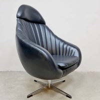 Vintage black leatherette swivel chair draaifauteuil 'Mad men style'