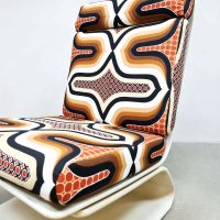 Midcentury modern design Space age lounge chair fauteuil Peter Ghyczy COR 'Psychedelic print'