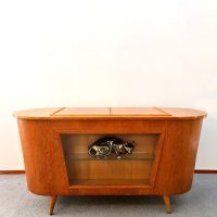 Vintage round counter display cabinet vitrinekast rond toonbank 'Organic shape'