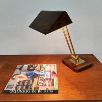 Midcentury interior French brass and marble desk lamp bureaulamp marmer 1960