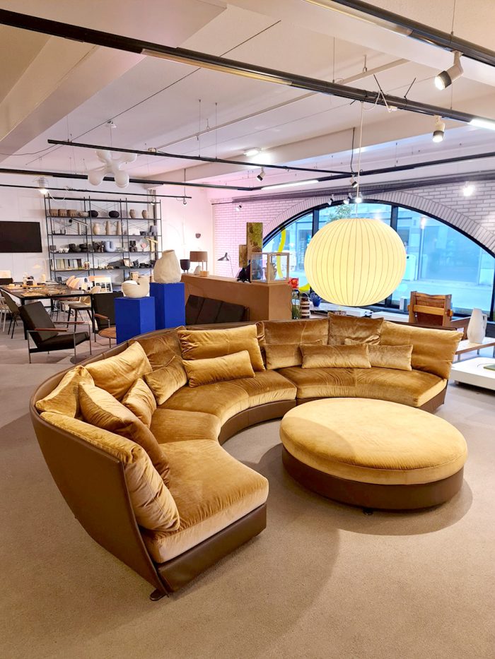Midcentury design round Dhow sofa bank rond Giorgetti xxl 'Luxury sofa'