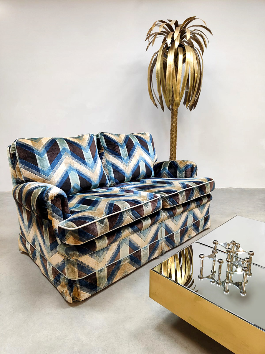 Vintage design Luxury velvet lounge sofa 2 seater bank 'Geometric lines'