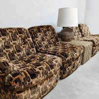 Vintage interior design modular lounge sofa modulaire elementen bank ''70's vibes''