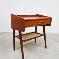 Vintage Danish teak nightstand bedside hall table deens nachtkastje hal kastje Borge Mogensen style 4