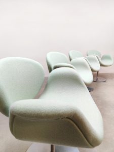 Vintage Dutch design 'little tulip' chairs Pierre Paulin stoelen Artifort 'mint green'