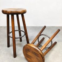 Midcentury design French wooden vintage barstools massief houten barkukken