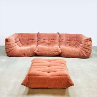 Midcentury interior design Togo modular lounge sofa bank Michel Ducaroy Ligne Roset 1979