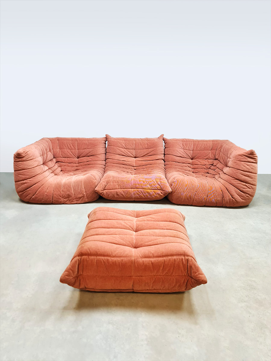 Midcentury interior design Togo modular lounge sofa bank Michel Ducaroy Ligne Roset 1979