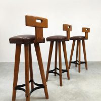 Vintage design 70’s wooden barstools T-back Brutalist