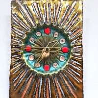 Midcentury interior design Brutalist clock wall sculpture wand klok Franco Bastianelli studio Laurane