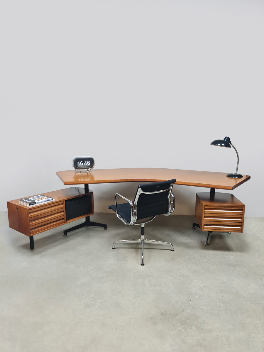 Midcentury Italian design boomerang desk T96 bureau Osvaldo Borsani Tecno and EA 108 Charles Eames Vitra chair