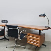 Midcentury Italian design boomerang desk T96 Osvaldo Borsani Tecno