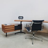 Midcentury Italian design boomerang desk T96 Osvaldo Borsani Tecno