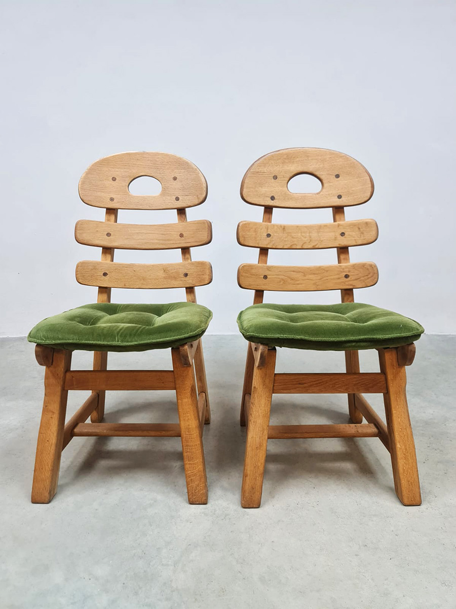 Midcentury design Spanish oak fishbone chairs Spaanse eiken visgraat stoelen 1970 ''Brutalist''