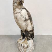 Vintage marble bird hawk eagle sculpture marmeren vogel