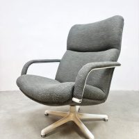 Midcentury interior design swivel armchair draaifauteuil Geoffrey Harcourt Artifort F141