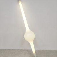 Design 90's sticklight lamp vloerlamp Michael Young Space Age style