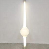 Design 1960 sticklight floorlamp Michael Young space age style