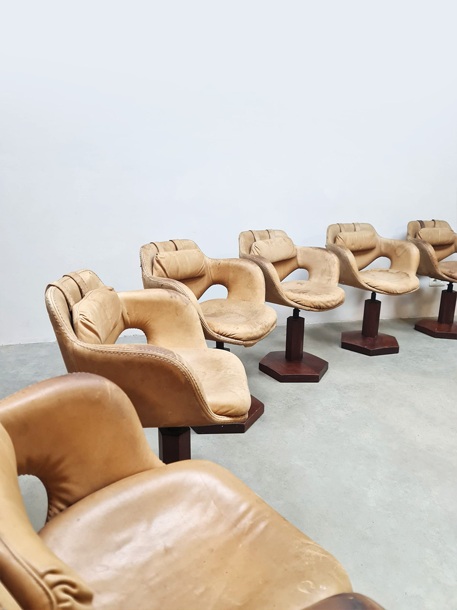 Vintage rare leather swivel chairs leren draaistoelen
