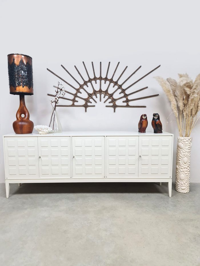 Vintage wooden credenza sideboard off white 'Cubism'