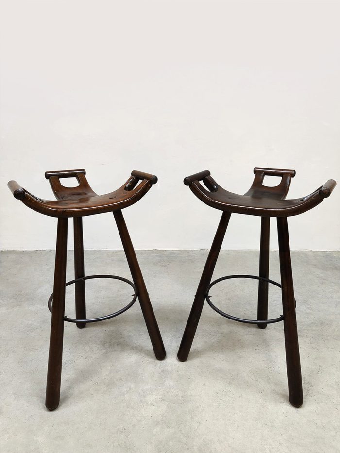 Midcentury interior design Spanish barstools barkrukken 'Brutalism'