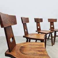 Vintage interior design T-back dining chairs houten eetkamerstoelen ''Brutalist''