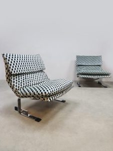 Midcentury Italian design Onda Wave lounge chairs vintage fauteuils Giovanni Offredi for Saporiti 1970s