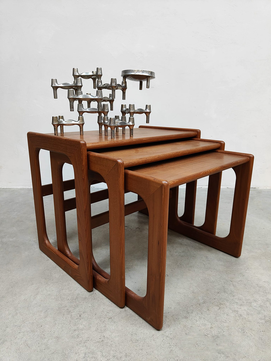 Midcentury interior design Danish teak nesting tables mimiset bijzettafels Salin Mobler 1960