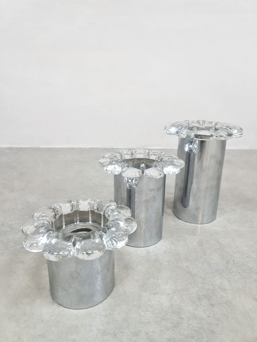 Vintage interior design chrome and glass flower wall sconces bloemen wandlampen