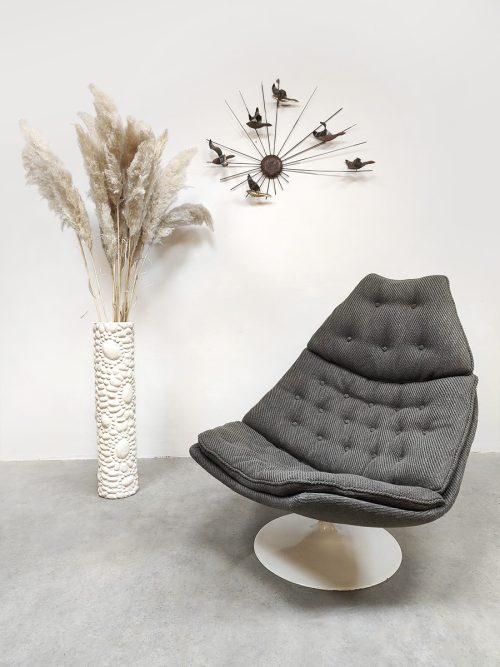 Midcentury interior design F588 swivel chair draaifauteuil Artifort Geoffrey Harcourt