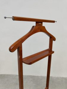 Vintage interior design Italian valet stand dressboy Fratelli Reguitti