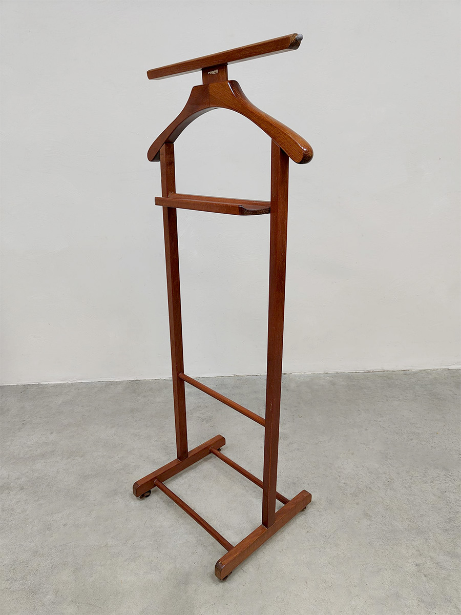 Midcentury Italian valet stand dressboy Fratelli Reguitti Midcentury Italian valet stand dressboy Fratelli Reguitti